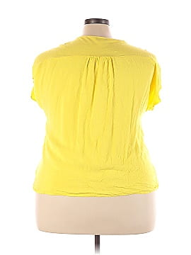 The Pioneer Woman Short Sleeve Blouse (view 2)