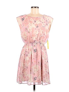 Alice + Olivia Casual Dress (view 1)