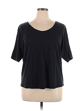 Lane Bryant Outlet Short Sleeve T-Shirt (view 1)
