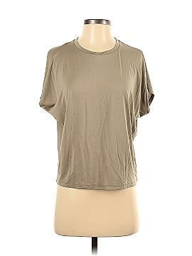 Uniqlo Short Sleeve T-Shirt (view 1)