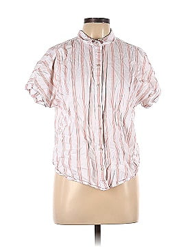 Universal Thread Short Sleeve Button-Down Shirt (view 1)