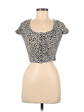 Brandy Melville Short Sleeve T-Shirt (view 1)