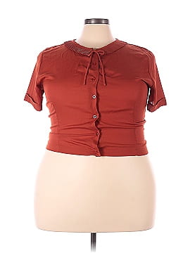 Tailor & Twirl Short Sleeve Button-Down Shirt (view 1)