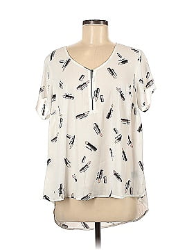 Torrid Short Sleeve Blouse (view 1)