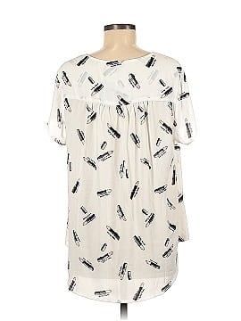 Torrid Short Sleeve Blouse (view 2)