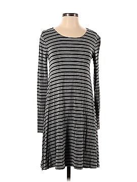 Old Navy Casual Dress (view 1)