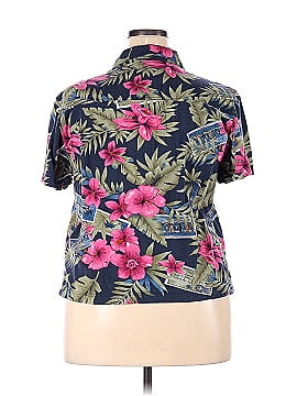 Island Traders Short Sleeve Button-Down Shirt (view 2)