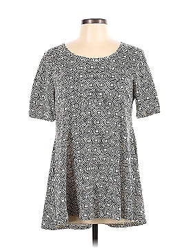 Lularoe Short Sleeve T-Shirt (view 1)