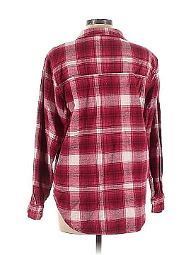 Universal Thread Long Sleeve Button-Down Shirt (view 2)