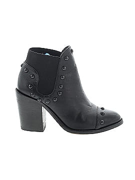 Zoneout hot sale studded booties