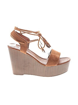 Betani Wedges (view 1)