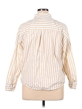 Old Navy Long Sleeve Button-Down Shirt (view 2)