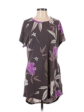 Lularoe Short Sleeve T-Shirt (view 1)