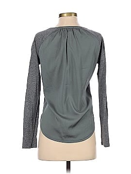 Banana Republic Long Sleeve T-Shirt (view 2)