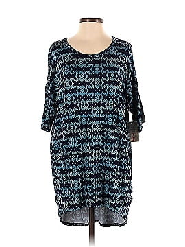 Lularoe Short Sleeve T-Shirt (view 1)