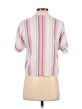 Juniper Blu Short Sleeve Button-Down Shirt (view 2)