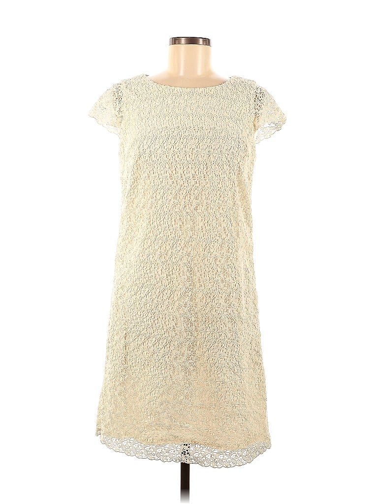 Click to view more detailed imagery on our partner's website Pre-owned Talbots Casual Dress In White