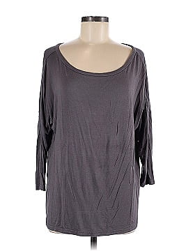 Luxe by Justfab 3/4 Sleeve T-Shirt (view 1)