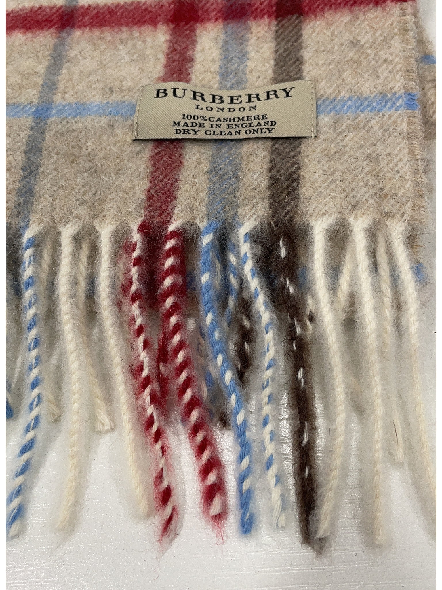 Burberry 100 hotsell cashmere scarf 77