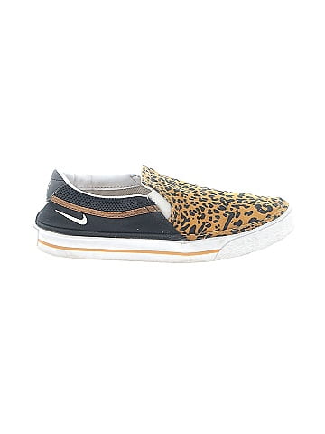 Nike multi animal on sale print