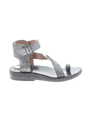 Calleen discount cordero sandals