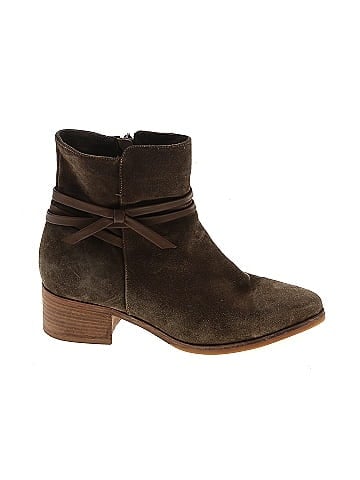 Italeau boots on sale