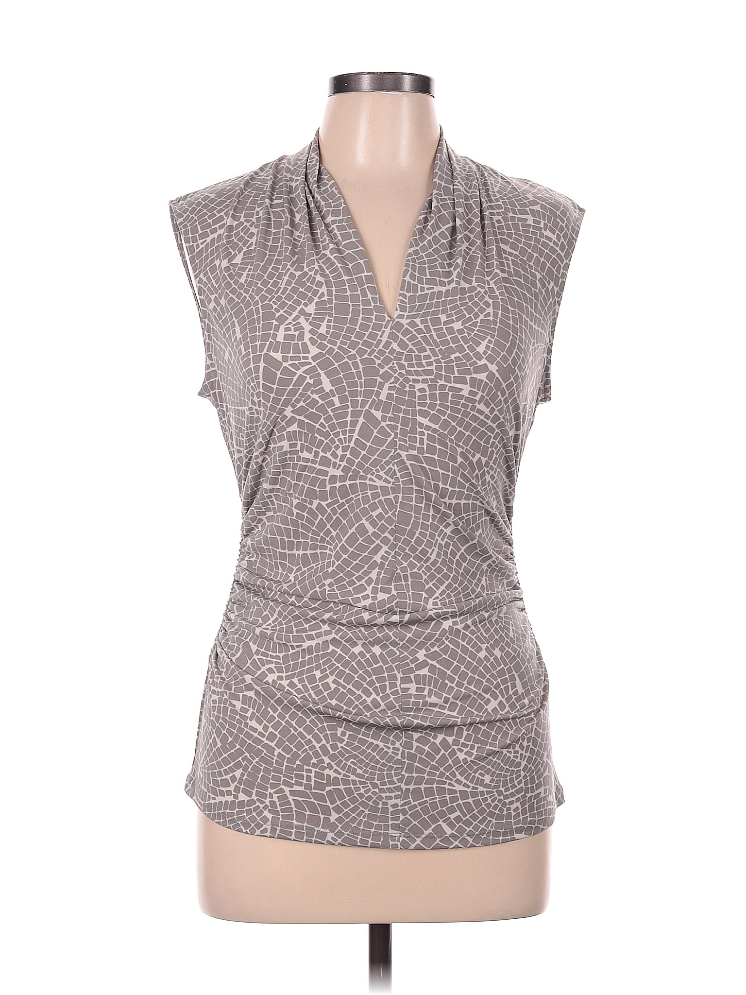 Vince Camuto Silver Sleeveless Top Size M 62 off thredUP