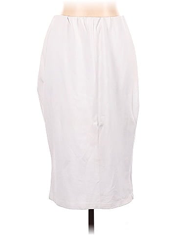 FASHION TO FIGURE Solid White Casual Skirt Size 7 Plus 60 off