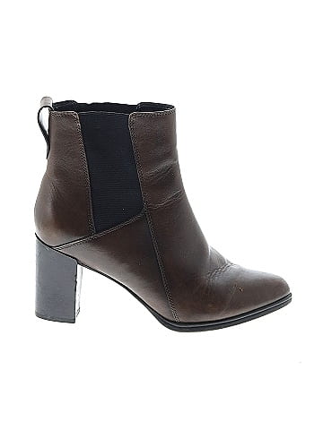 Clarks ladies boots size on sale 7