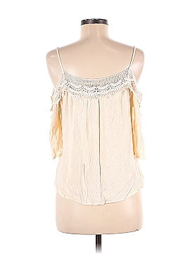Romeo & Juliet Couture Tank Top (view 2)