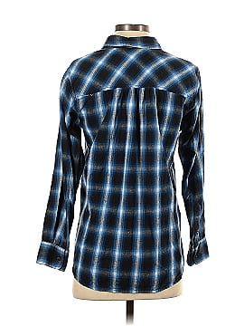 Time and Tru Long Sleeve Button-Down Shirt (view 2)