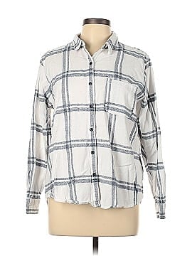 Universal Thread Long Sleeve Button-Down Shirt (view 1)