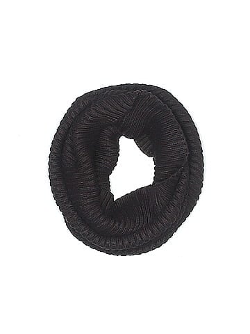 Apart Scarf (view 1)