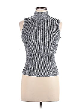Women's Tops: New & Used On Sale Up To 90% Off