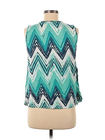 Dunia Sleeveless Blouse (view 2)