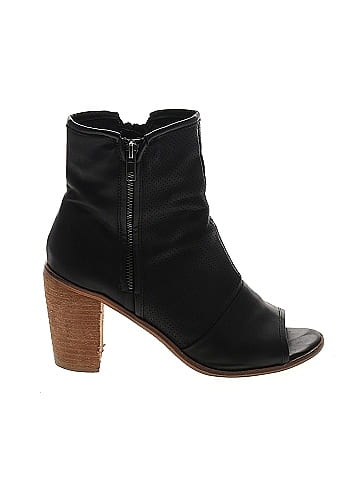 rebels ankle boots