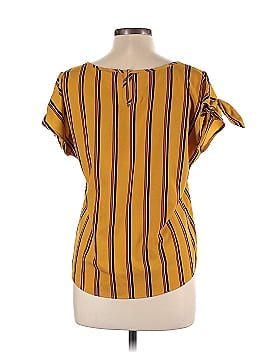 E&M Collection Short Sleeve Blouse (view 2)