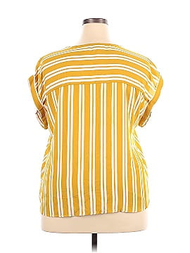 Forever 21 Plus Short Sleeve Blouse (view 2)