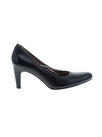 Ecco hotsell black heels