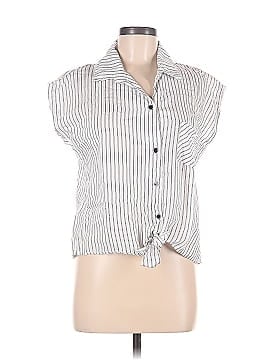 Karoo Short Sleeve Button-Down Shirt (view 1)