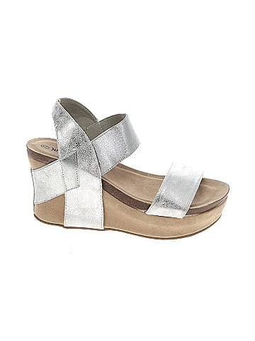 Nature deals breeze wedges