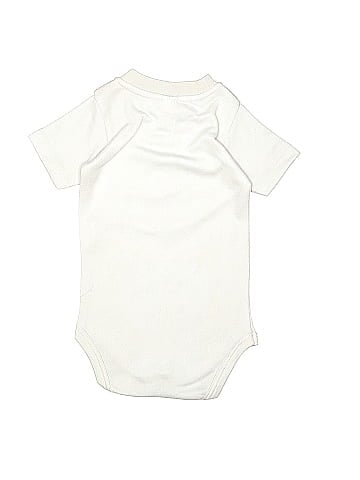 Laughing Giraffe Short Sleeve Onesie (view 2)