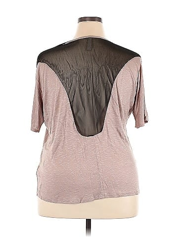 Lyss Loo Short Sleeve Blouse (view 2)