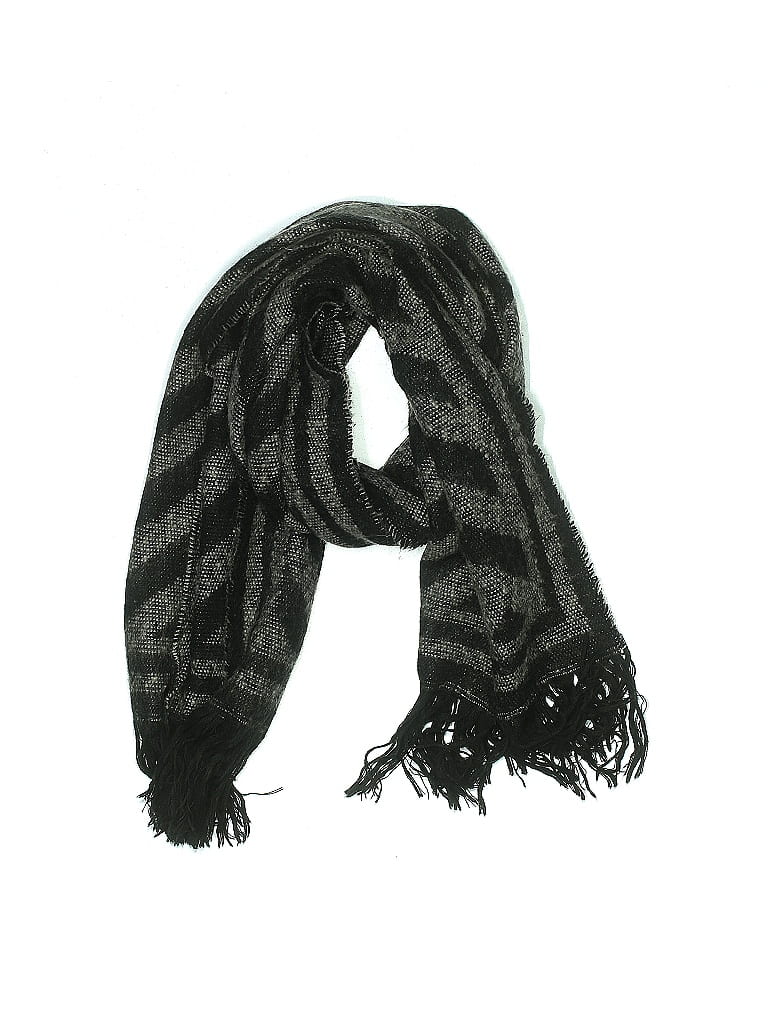 Click to view more detailed imagery on our partner's website Pre-owned H&m Scarf In Black