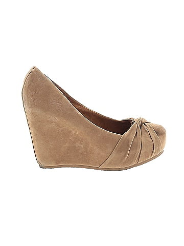 Aldo hot sale tan wedges