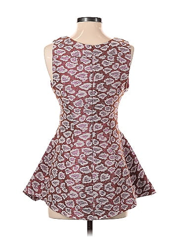 Noble Sleeveless Blouse (view 2)