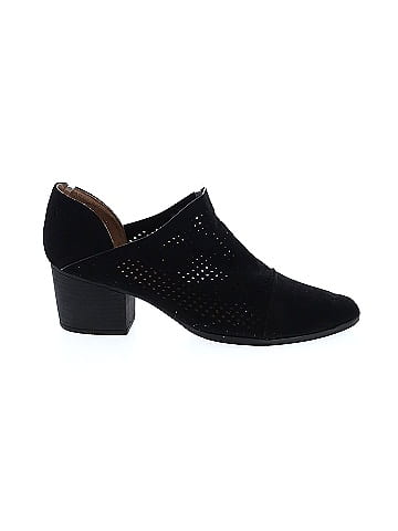 Qupid black studded on sale booties