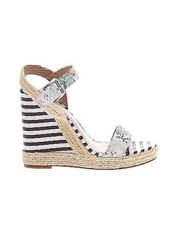 Nicole wedges store