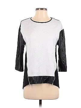 Casual Couture by Green Envelope 3/4 Sleeve Top (view 1)
