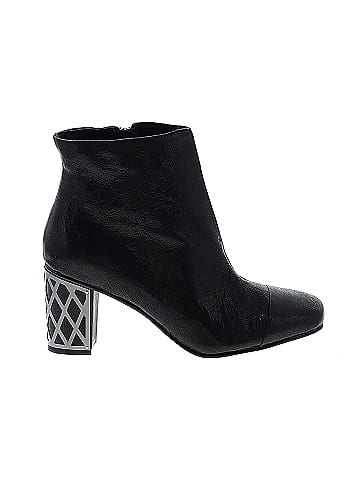 black ankle boots size 7